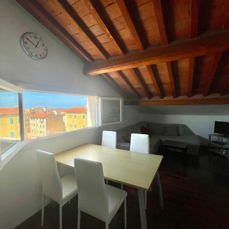 Apartmán La Finestra Sul Porto Livorno Exteriér fotografie