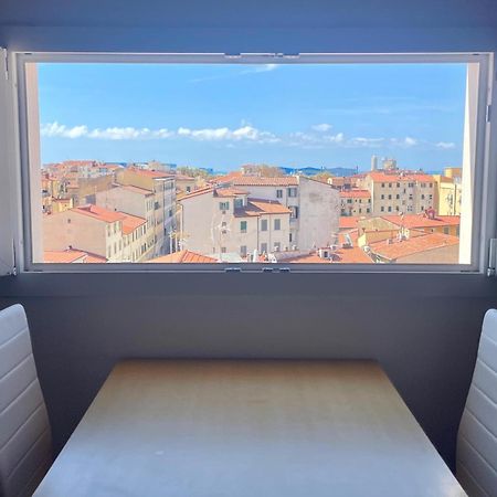 Apartmán La Finestra Sul Porto Livorno Exteriér fotografie