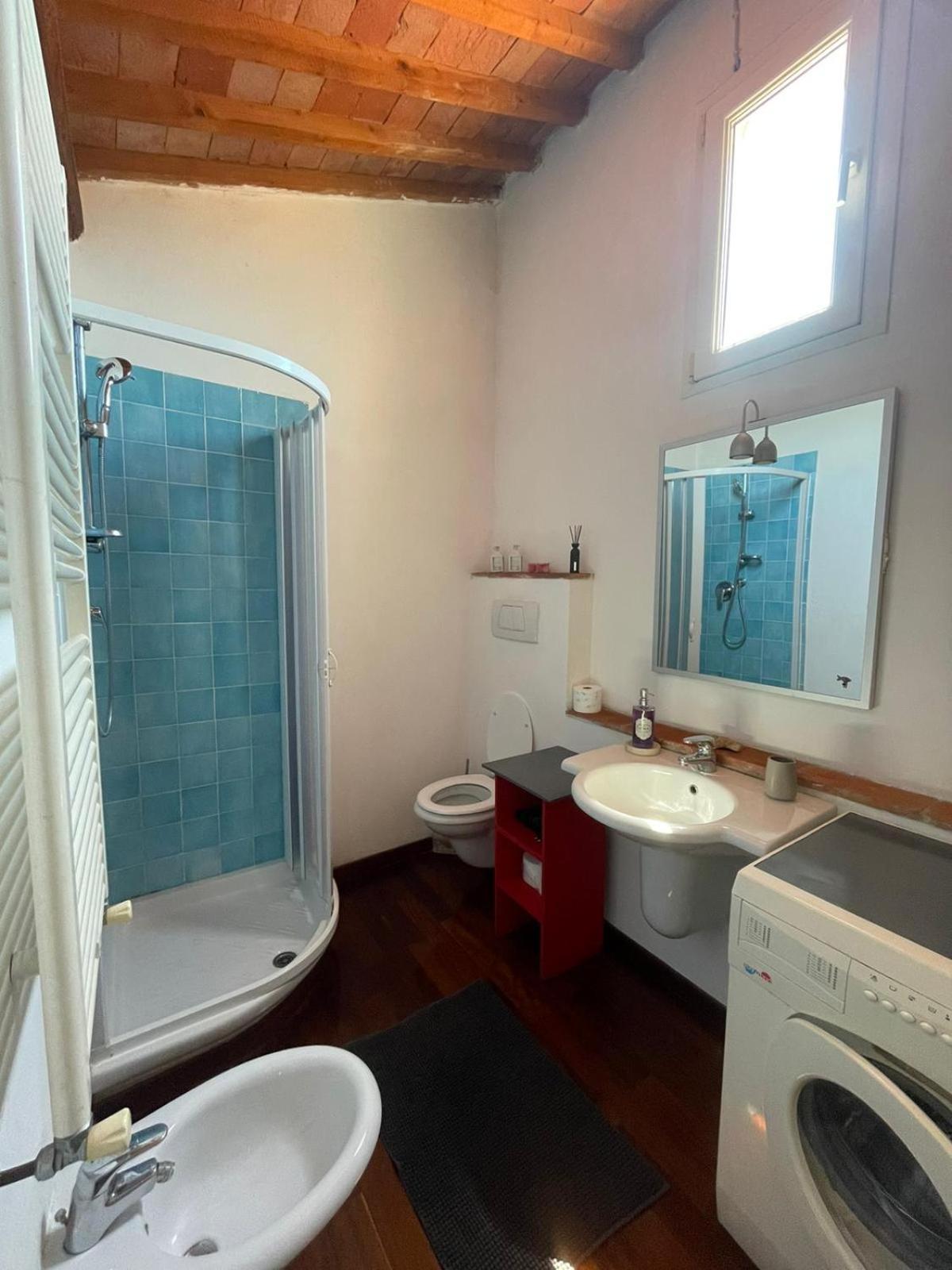 Apartmán La Finestra Sul Porto Livorno Exteriér fotografie